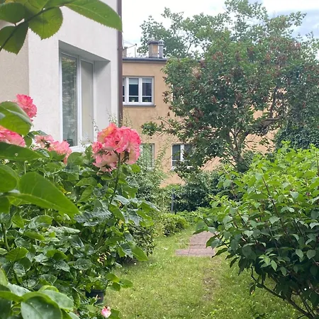 Na Kamiennej * غدينيا